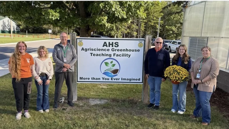 Alpena FFA receives Living to Serve Grant from National FFA Organization